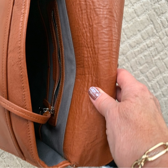 Shinola messenger bag - Picture 3 of 9